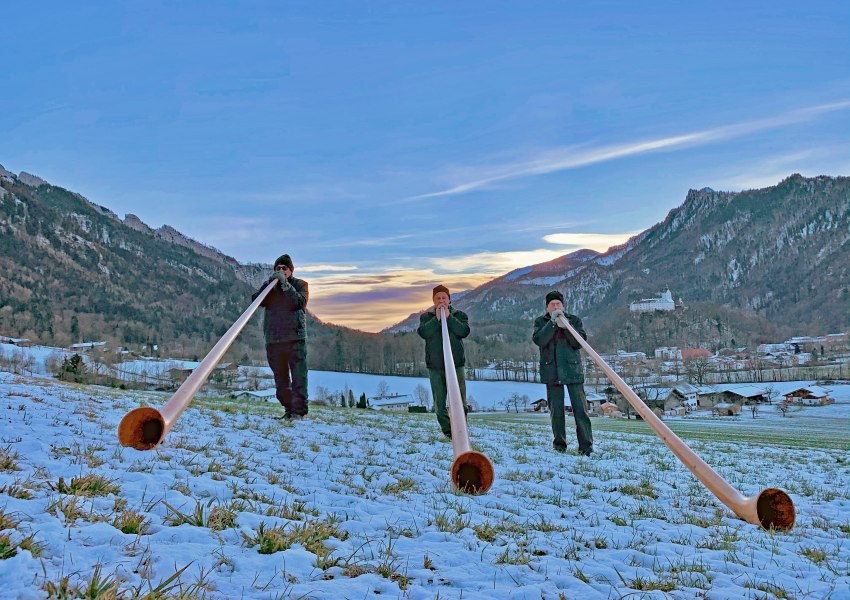 Aschauer Alphornbläser im Winter