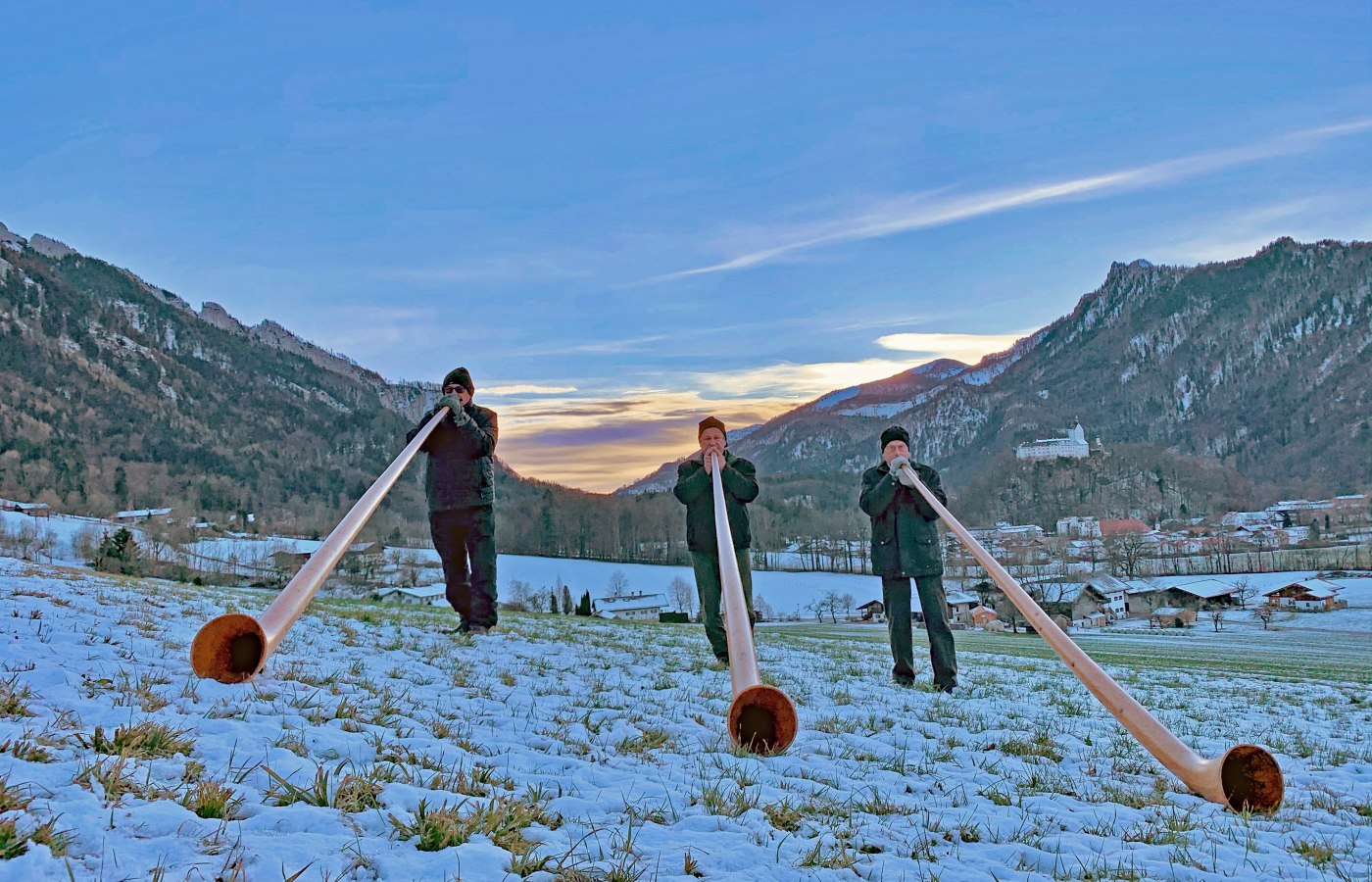 Aschauer Alphornbläser im Winter